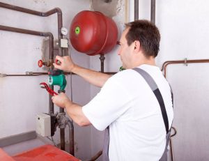 Faut-il faire appel à un professionnel pour l’entretien d’une pompe à chaleur ?