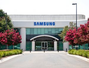 High-Tech : Samsung présente son Galaxy pliable / iStock.com - JasonDoiy