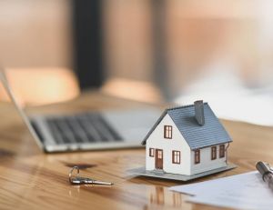 Immobilier : comment réaliser son premier achat quand on est jeune ? / iStock.com - PrathanChorruangsak