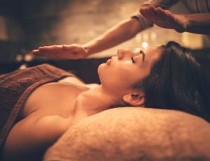 Le reiki, savant mélange entre relaxation et méditation / iStock.com - wundervisuals