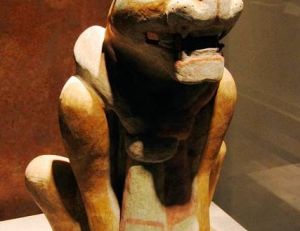 Une statuette maya représentant un jaguar © Rosemanios