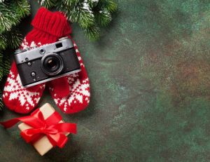 #Jeudi Photo : les appareils photo à offrir pour Noël / iStock.com - karandaev