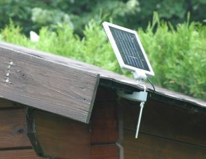 Kit photovoltaïque au jardin © Xanlite