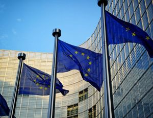 Le Conseil de l'UE fixe des objectifs en matière de diplomatie numérique / iStock.com - PaulGrecaud