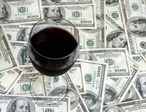 Le vin français taxé aux États-Unis / Istock.com - RonBailey
