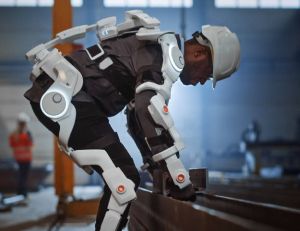 Les exosquelettes dans l’industrie de la construction : révolutionner le travail manuel