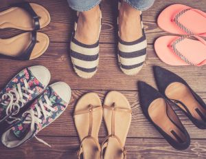 Les femmes et leurs chaussures : la plus belle des histoires d’Amour ! / iStock.com - LeszekCzerwonka