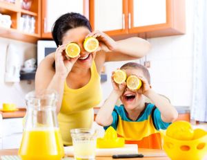 Mardi conseil : les bienfaits du jus de citron / iStock.com - fotostorm