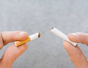 Mois sans tabac 2017 : 3 méthodes insolites pour arrêter de fumer / iStock.com - Image Source
