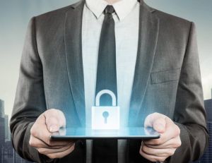 Protection contre les risques numériques : nouveaux enjeux pour les entreprises / iStock.com - StockFinland
