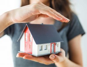 Quelles sont les garanties indispensables pour une assurance habitation ? / Istock.com - Sezeryadigar