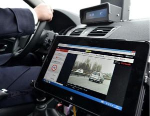 Radars mobiles : 300 000 automobilistes flashés en un an