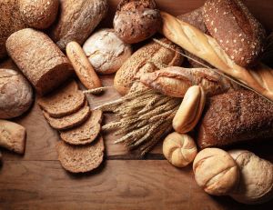 <p>Cuisine : 8 astuces pour recycler le pain dur</p>/ iStock.com-Floortje