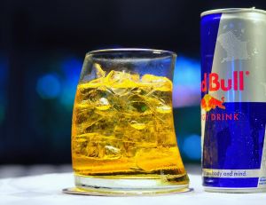 Comme toute boisson énergisante, le Red Bull doit être consommé avec modération - Flickr CC.
