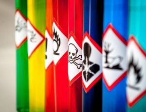 Santé et environnement : l'Union européenne souhaite interdire des substances chimiques nocives