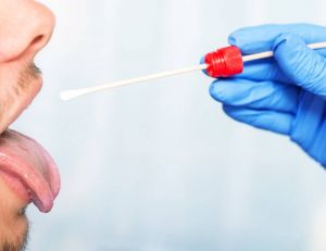 Santé : les tests pour angine en pharmacie bientôt remboursés / iStock.com - bluecinema
