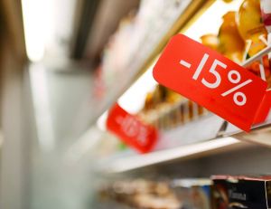 Soldes : comment les supermarchés nous embrouillent-ils avec des fausses promos ? / iStock.com - anouchka