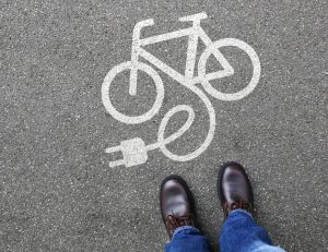 Vélo électrique : le point sur les aides de l'État en 2018 / iStock.com - Boarding1Now