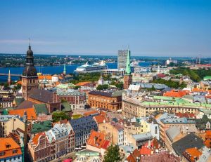 Voyager pas cher : découvrez Riga avant tout le monde en Lettonie / iStock.com - LeoPatrizi