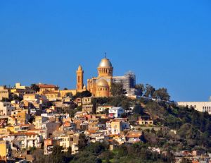 Voyages : Alger, la nouvelle destination tendance ? / iStock.com-mtcurado
