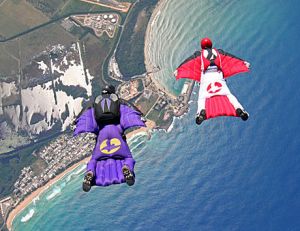 <p>Sport extrême : le vol en Wingsuit, une pratique à haut risque</p>