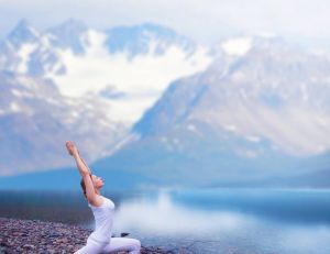 Yoga nordique : un sport complet vecteur de bien-être / iStock destillat