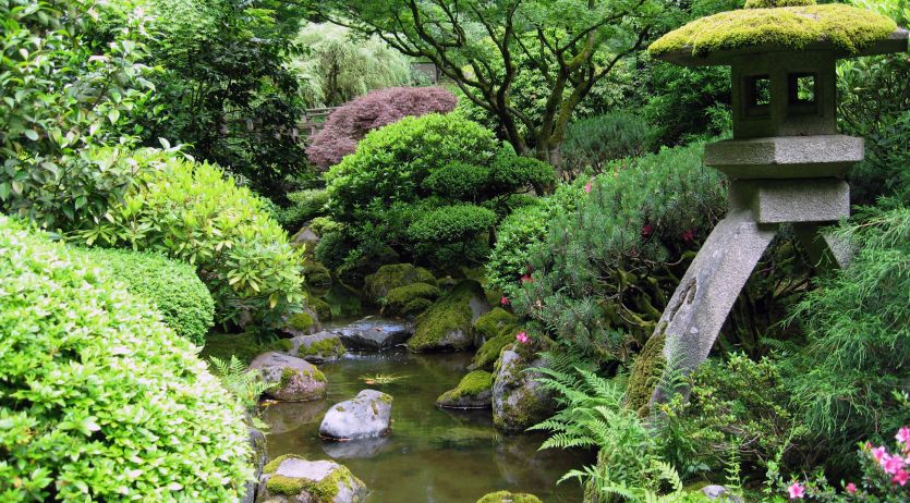 Portland_Japanese_garden_creek - wikimedia