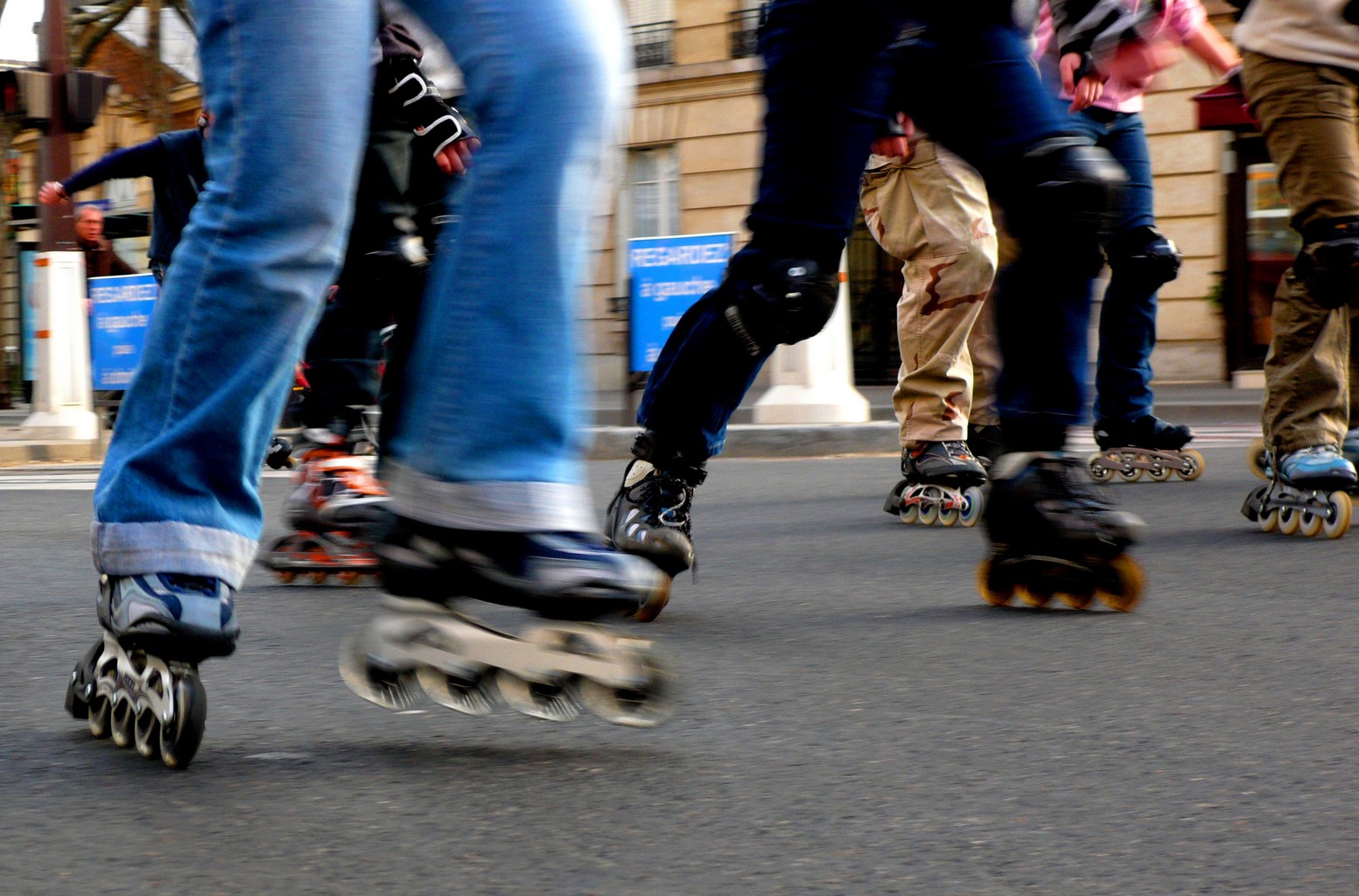 Comment pratiquer le roller en ville ? | Pratique.fr